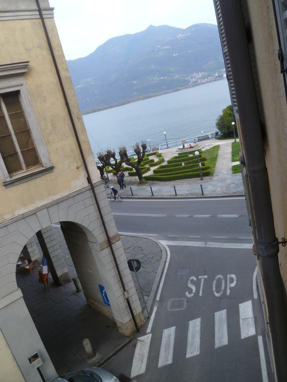 Villa Nido Del Tadini Lovere Zimmer foto
