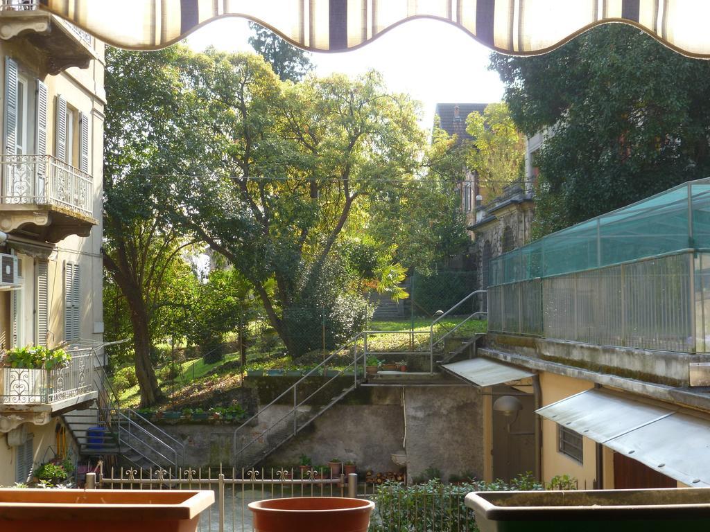 Villa Nido Del Tadini Lovere Zimmer foto